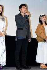 映画『台風家族』初お披露目イベントに出席した草なぎ剛