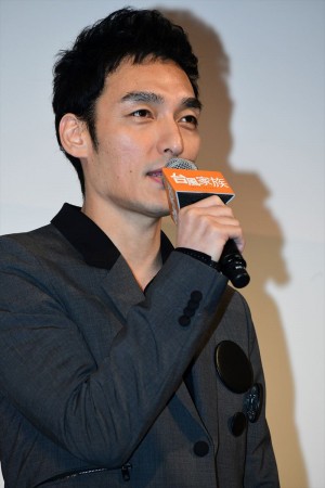 映画『台風家族』初お披露目イベントに出席した草なぎ剛