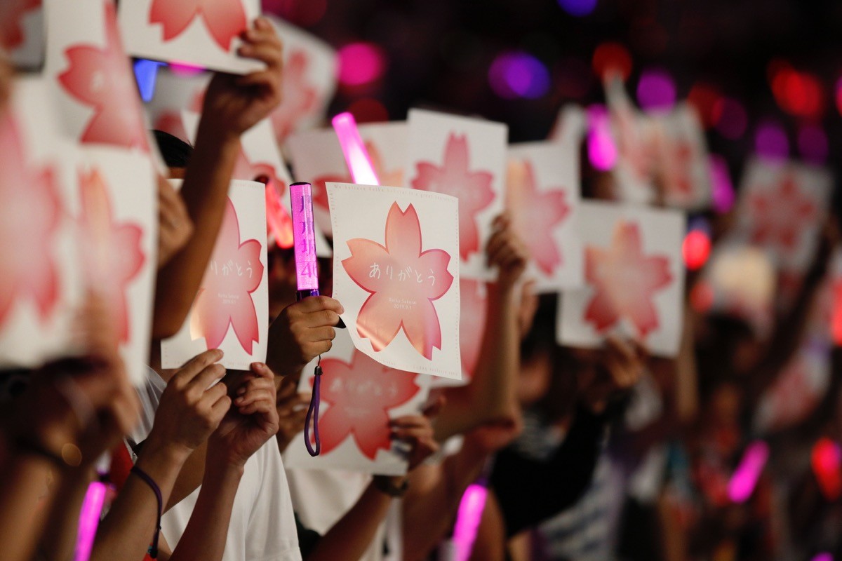 乃木坂46・桜井玲香　卒業ライブ、ソロ曲で涙あふれ…8年間の活動に有終の美