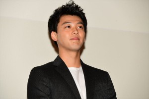 映画『初恋ロスタイム』完成披露上映会に登場した竹内涼真