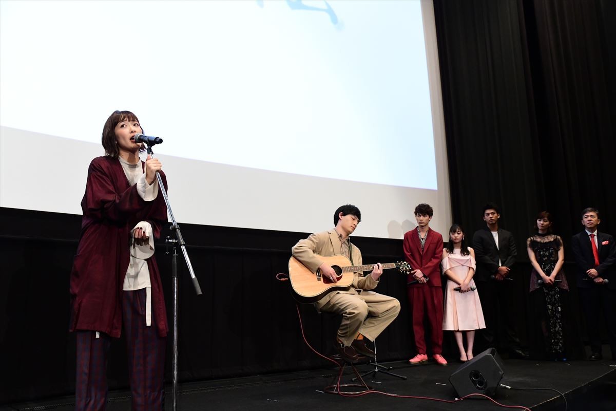 板垣瑞生、初主演作のお披露目に「全然、実感がないです」 主題歌の生演奏に涙も