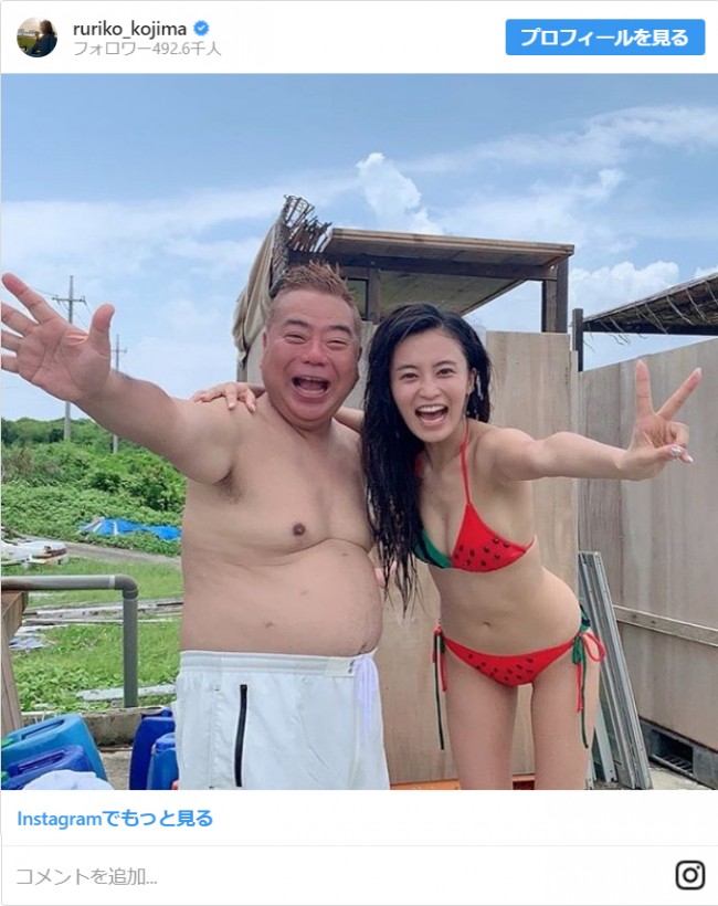 小島瑠璃子 スイカ柄ビキニ姿に かわいすぎ スタイル良い と反響 19年9月3日 写真 エンタメ ニュース クランクイン