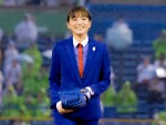 『腸から健康に！シンバイオティクス ヤクルト W ナイター』始球式に登場した川口春奈