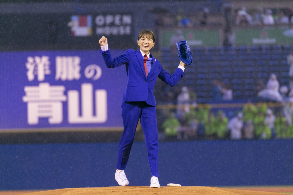 川口春奈がノーバン始球式　5年越しのリベンジ果たす