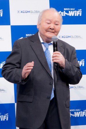 エクスコムグローバル株式会社／『イモトのWiFi』新CM発表会に登場した加藤一二三