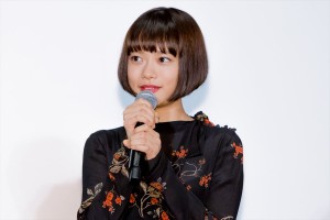 映画『楽園』完成披露イベントに登場した杉咲花