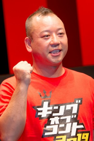 『キングオブコント 2019』囲み取材に登場した西村瑞樹（バイきんぐ）