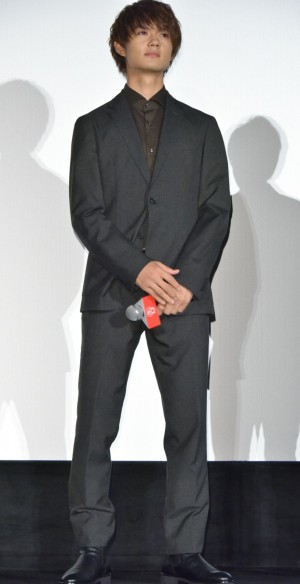 『かぐや様は告らせたい ～天才たちの恋愛頭脳戦～』初日舞台挨拶に登場した佐野勇斗