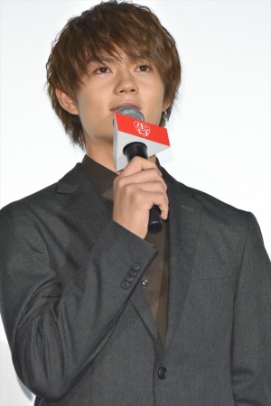 『かぐや様は告らせたい ～天才たちの恋愛頭脳戦～』初日舞台挨拶に登場した佐野勇斗