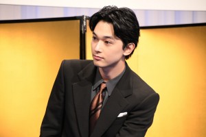 2021年大河ドラマ『青天を衝け』製作・主演発表会見に登場した吉沢亮