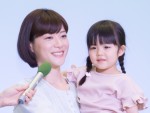 親子役で共演！ （左から）上野樹里と加藤柚凪