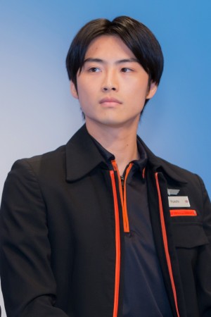 『FLY！BOYS,FLY！』制作発表会見に登場した岐洲匠