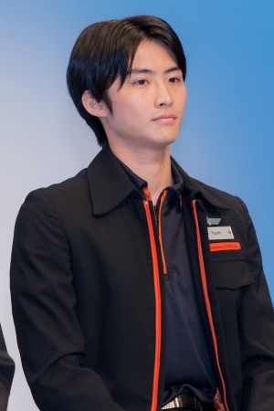 『FLY！BOYS,FLY！』制作発表会見に登場した岐洲匠