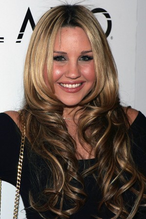 アマンダ・バインズ