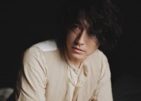 月9ドラマ『シャーロック』で主題歌を担当する「DEAN FUJIOKA」