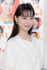 連続テレビ小説『スカーレット』完成試写会に登場した戸田恵梨香