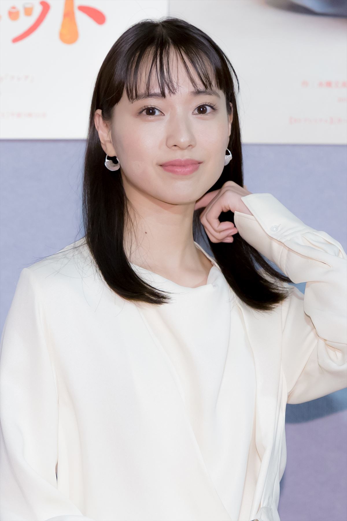 戸田恵梨香、31歳で15歳を演じ「カットがかかった瞬間息切れしました」