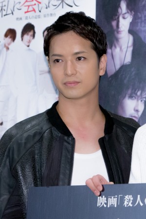 舞台『私に会いに来て』囲み取材に登場した中村優一