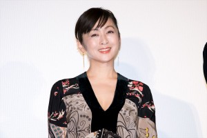 映画『記憶にございません！』初日舞台挨拶に登場した斉藤由貴