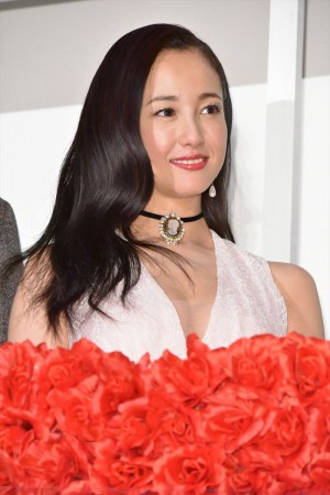 映画『人間失格 太宰治と3人の女たち』公開記念舞台挨拶に出席した沢尻エリカ