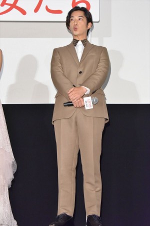 映画『人間失格 太宰治と3人の女たち』公開記念舞台挨拶に出席した千葉雄大