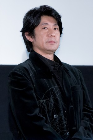 『最初の晩餐』完成披露試写会に登場した永瀬正敏