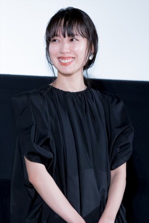 『最初の晩餐』完成披露試写会に登場した戸田恵梨香