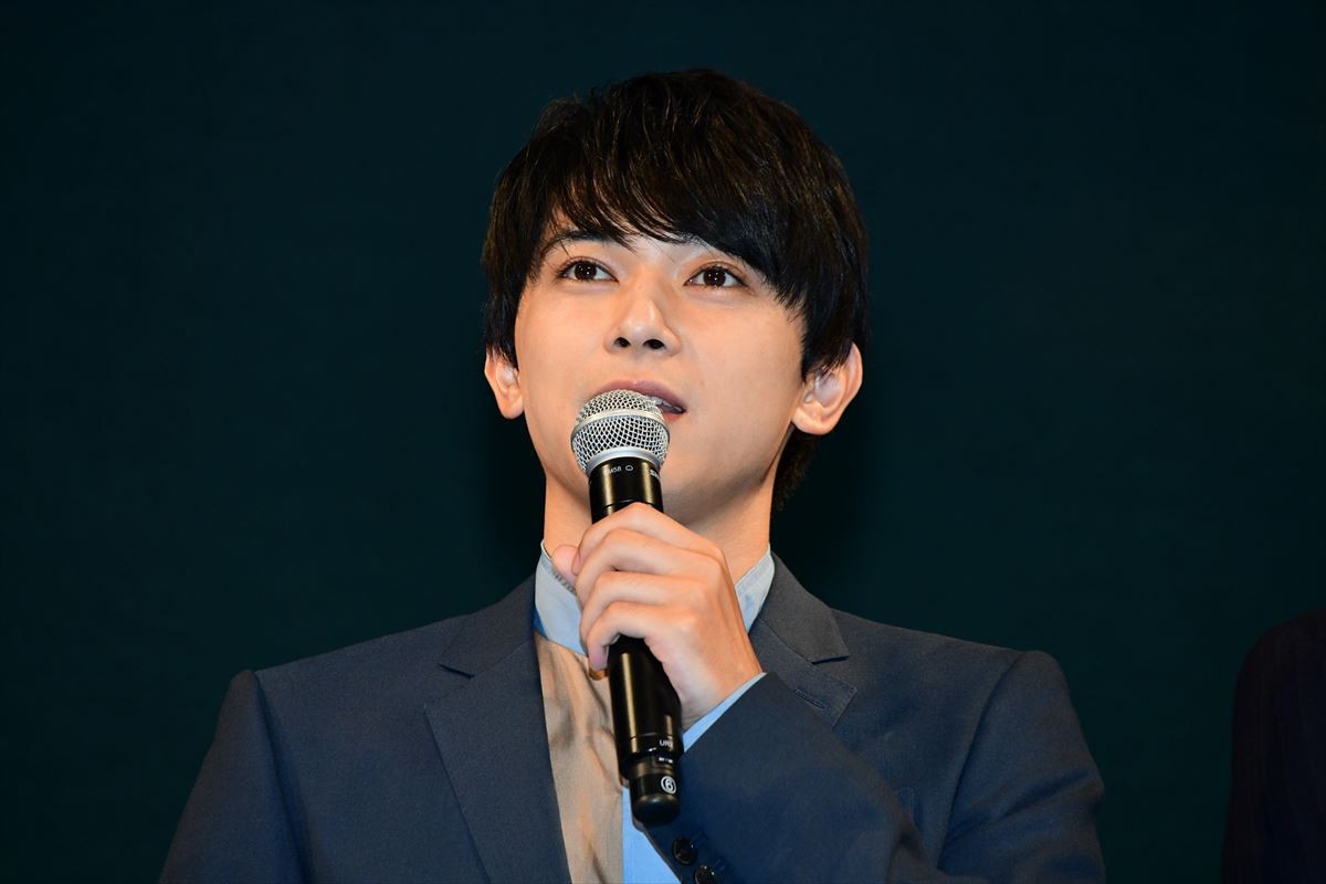 吉沢亮、高校時代は“真っ黒”「リア充の悪口をずっと言ってた」