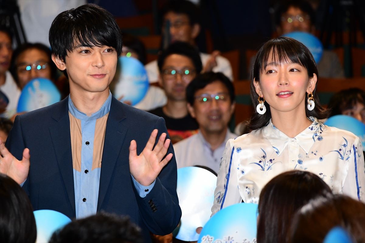 吉沢亮、高校時代は“真っ黒”「リア充の悪口をずっと言ってた」