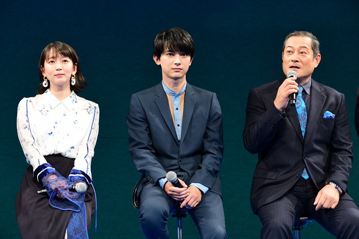 吉沢亮、高校時代は“真っ黒”「リア充の悪口をずっと言ってた」