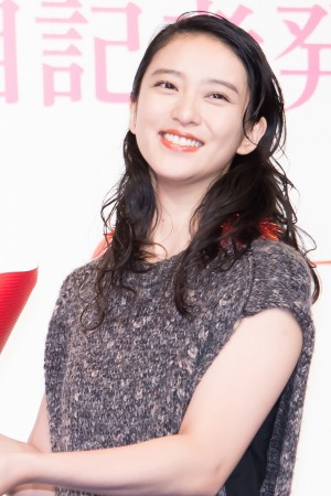 「C.C.ガールズ3」デビューお披露目記者発表会に登場した武井咲