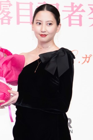 「C.C.ガールズ3」デビューお披露目記者発表会に登場した河北麻友子