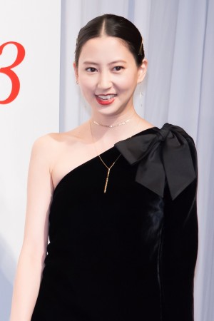 「C.C.ガールズ3」デビューお披露目記者発表会に登場した河北麻友子