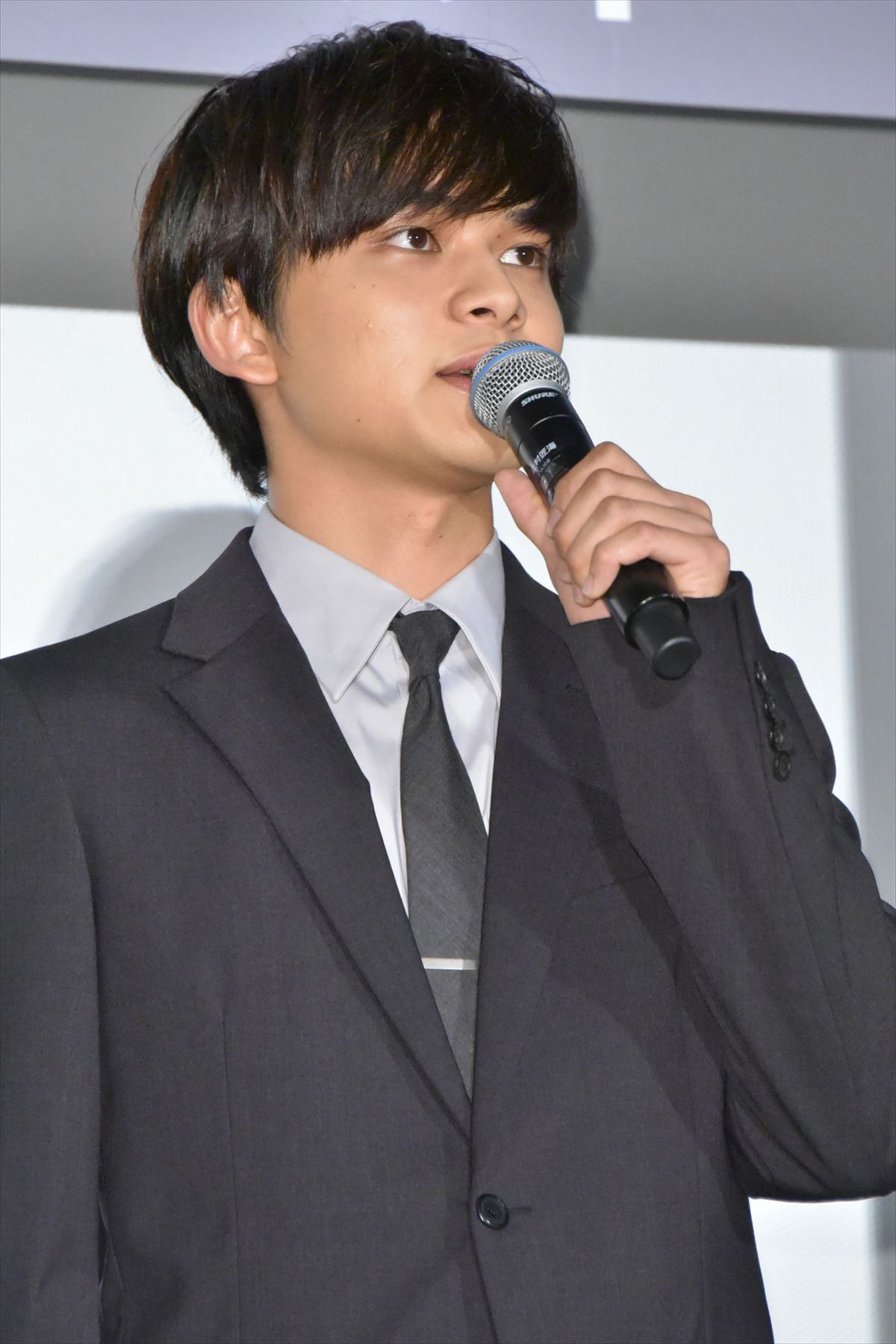 浜辺美波、10年後の福原遥は結婚すると妄想「ブーケ受け取りたい」