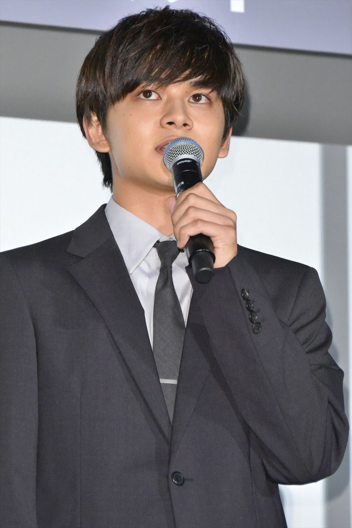 浜辺美波、10年後の福原遥は結婚すると妄想「ブーケ受け取りたい」