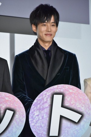 『HELLO WORLD』初日舞台挨拶に登場した松坂桃李