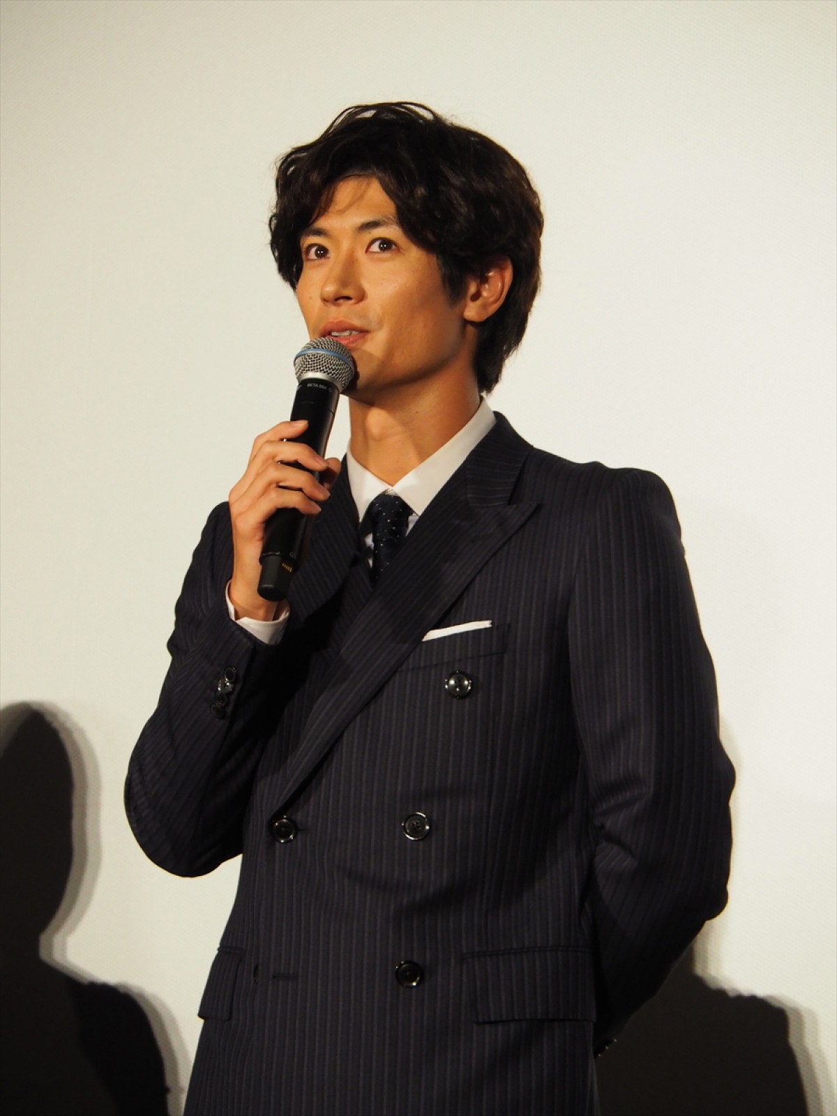 三浦春馬、後輩・恒松祐里からの「顔が好きなんです！」告白に照れ笑い