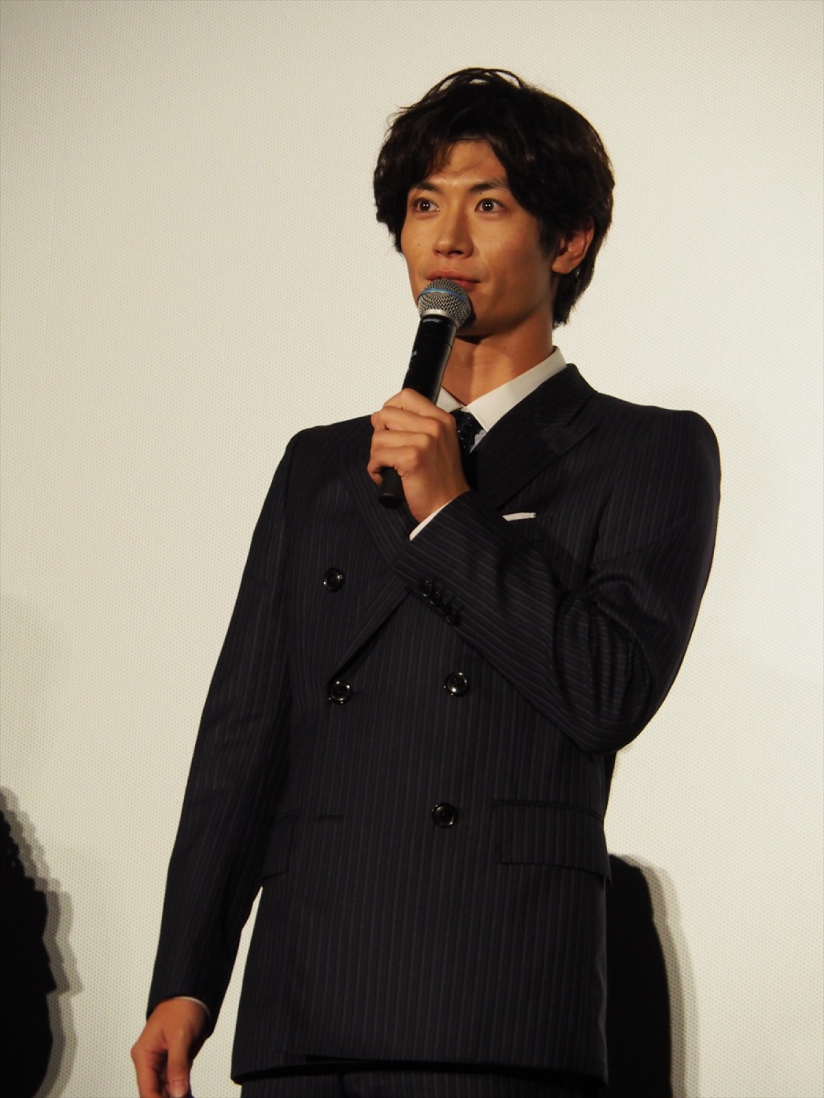 三浦春馬、後輩・恒松祐里からの「顔が好きなんです！」告白に照れ笑い