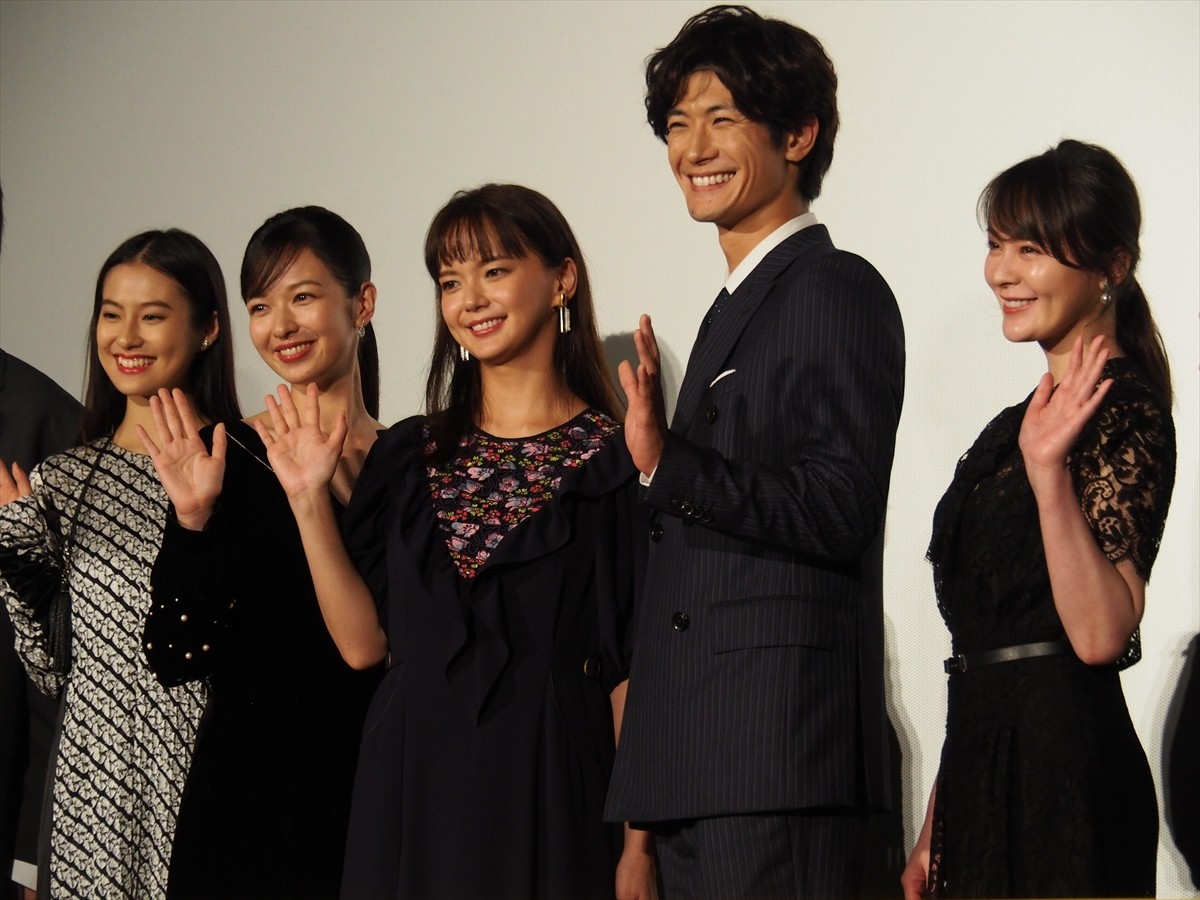 三浦春馬、後輩・恒松祐里からの「顔が好きなんです！」告白に照れ笑い