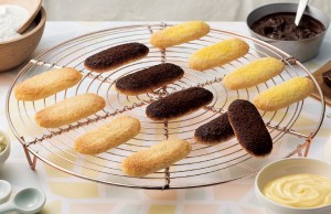 “ほろほろ”とほぐれる新食感！　「ハッピーターンズ」に“ベイクタイプ”が登場