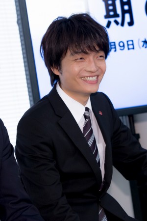 新水曜ドラマ『同期のサクラ』記者会見に登場した岡山天音