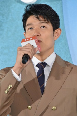 『ひとよ』ジャパンプレミア試写会に登場した鈴木亮平