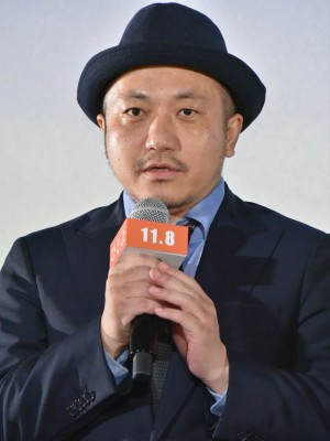 『ひとよ』ジャパンプレミア試写会に登場した白石和彌監督