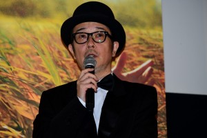 映画『永遠の門 ゴッホの見た未来』ジャパンプレミア来日舞台挨拶に登場したリリー・フランキー