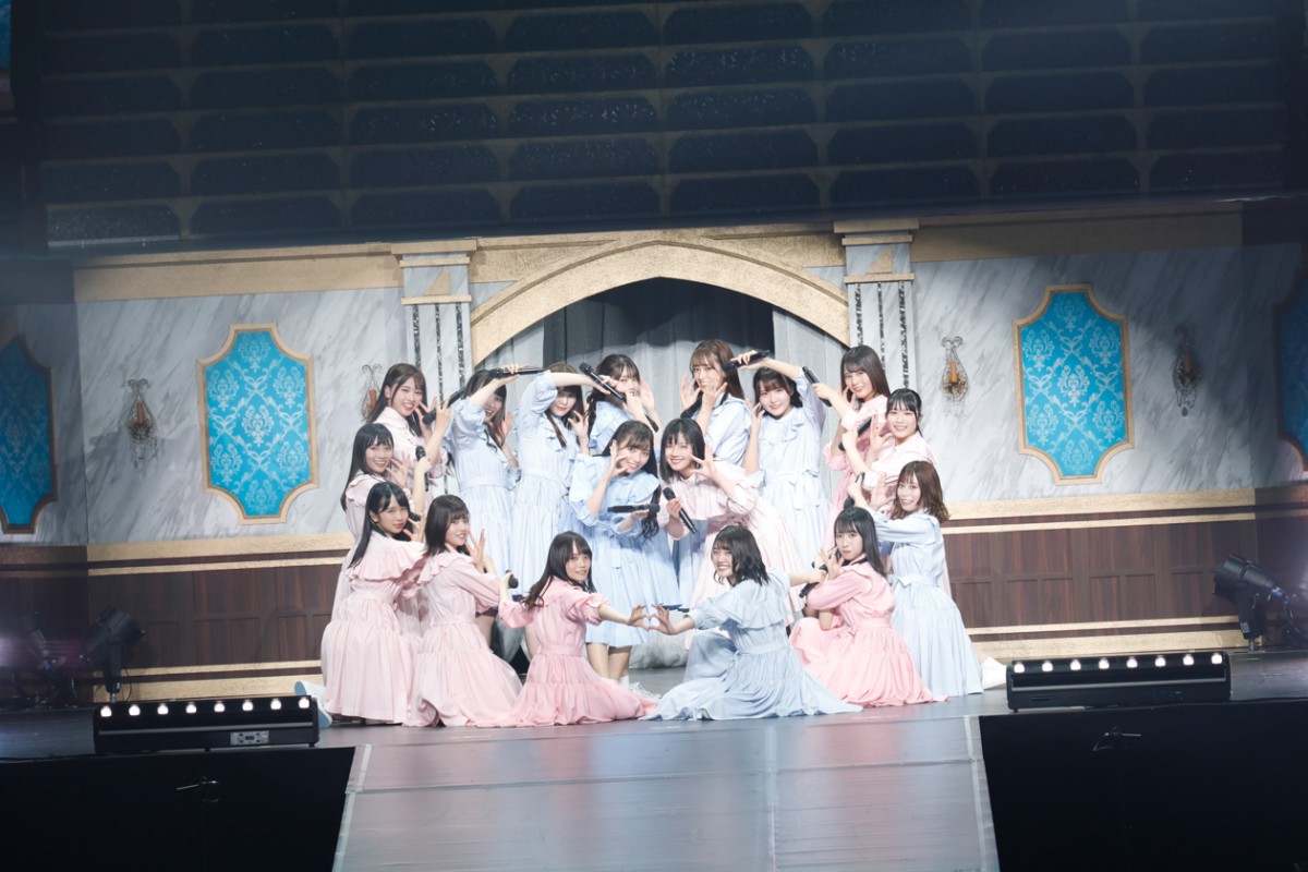 日向坂46、過去最大規模2万人を前に“ひらがな”時代も継ぐ全19曲を熱唱