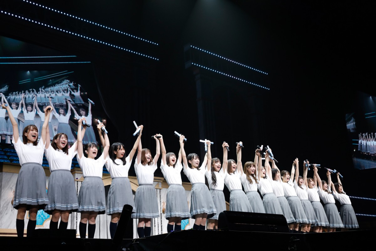 日向坂46、過去最大規模2万人を前に“ひらがな”時代も継ぐ全19曲を熱唱