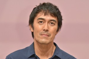『まだ結婚できない男』製作発表に登場した阿部寛