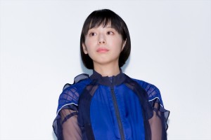 『ブルーアワーにぶっ飛ばす』完成披露プレミア上映会イベントに登場した夏帆