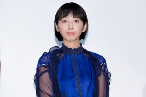 『ブルーアワーにぶっ飛ばす』完成披露プレミア上映会イベントに登場した夏帆