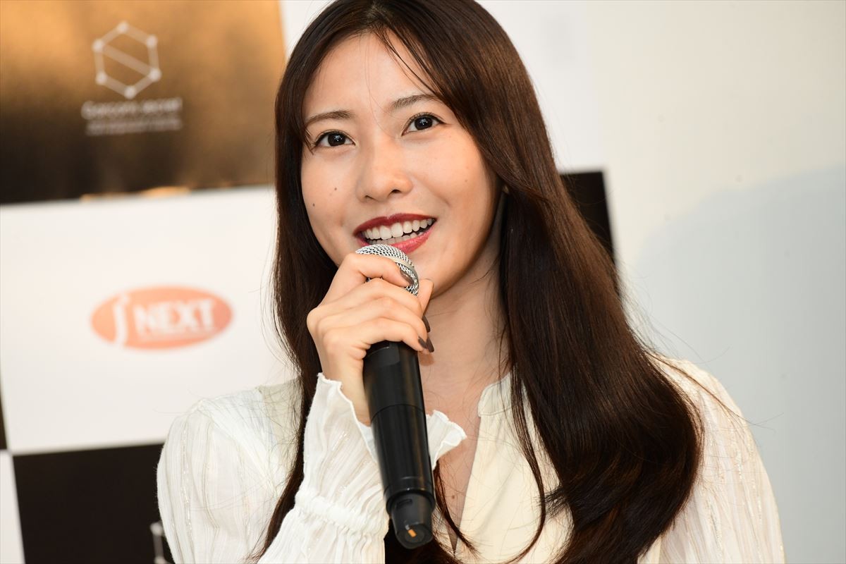 佐野ひなこ、“冴えない兄”にお願い「こうなっていただきたい」